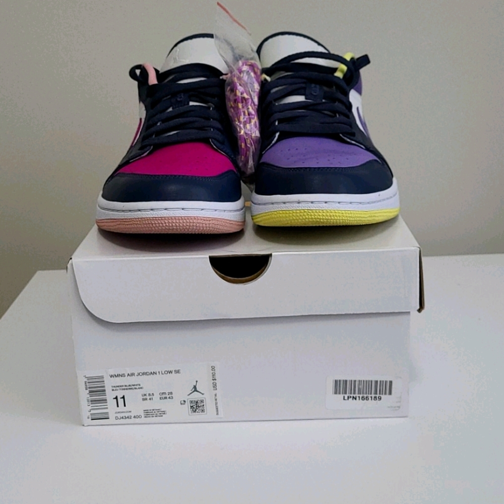 WMNS AIR JORDAN 1 LOW | 11
